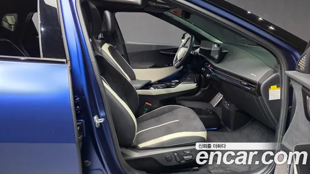 Kia EV6 — Фото автомобиля 10