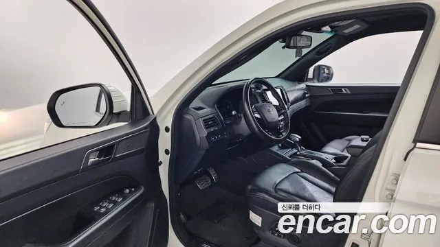 KG_Mobility_Ssangyong Rexton Новый Rexton Sport Khan Дизель 2.2 2WD — Фото автомобиля 9