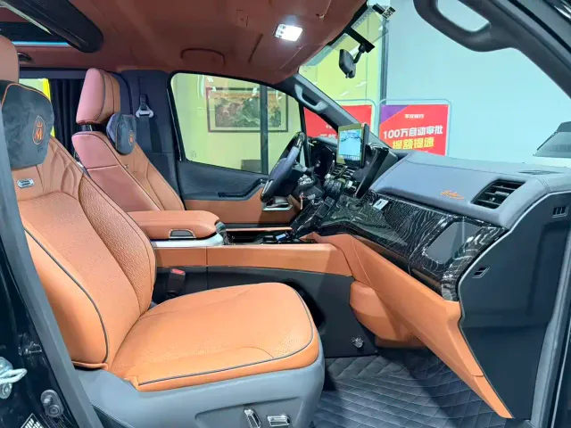 Toyota HIACE — Фото автомобиля 14