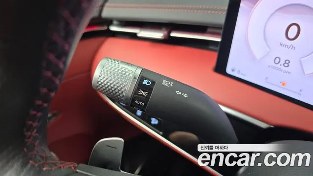 Genesis GV70 — Фото автомобиля 28