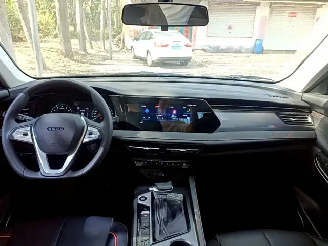 Changan X7 Plus — Фото автомобиля 9