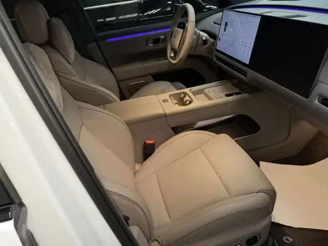 Li Auto i6 — Фото автомобиля 24