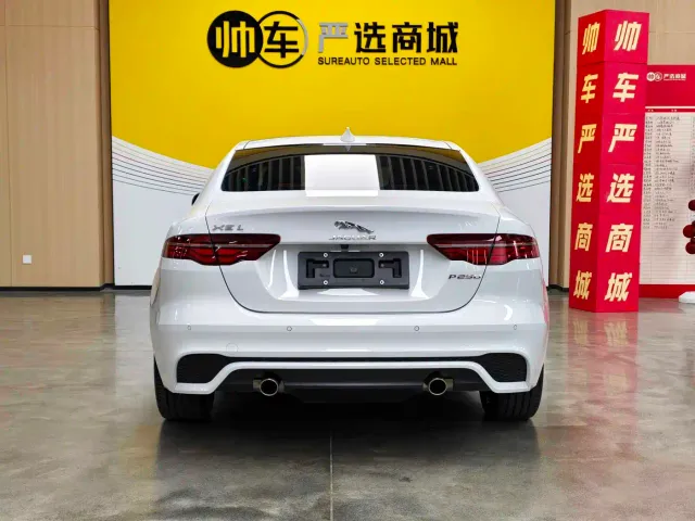 Jaguar XEL — Фото автомобиля 5