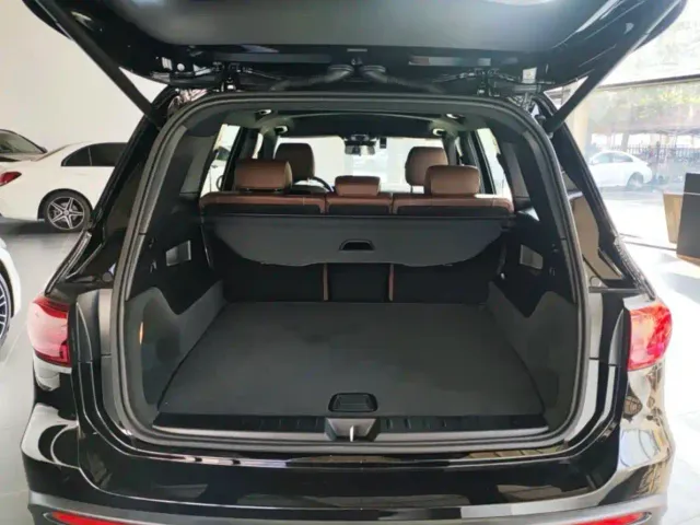 Mercedes-Benz EQB — Фото автомобиля 7