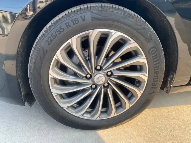 Buick LaCrosse — Фото автомобиля 7