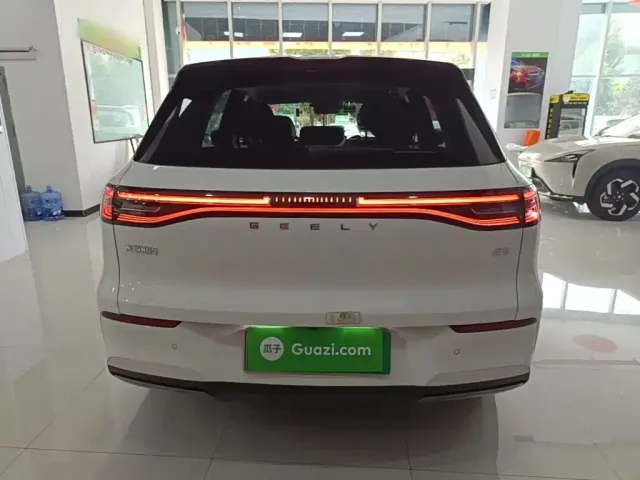 Geely Galaxy E5 — Фото автомобиля 5