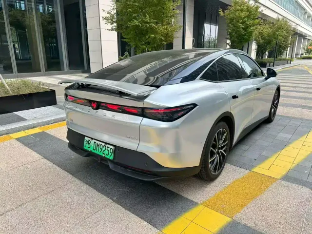 Arcfox Alpha S5 — Фото автомобиля 3