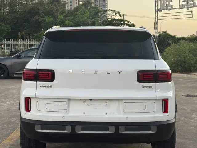 Geely ICON — Фото автомобиля 8