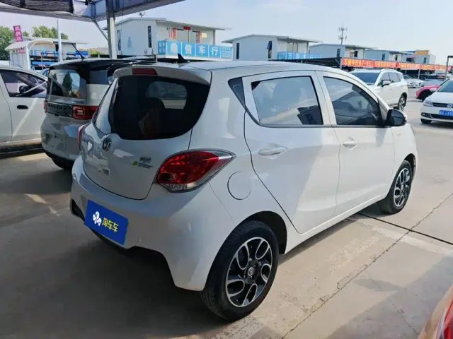 Changan Benben E-Star — Фото автомобиля 3