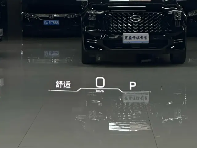 GAC Trumpchi GS8 — Фото автомобиля 15
