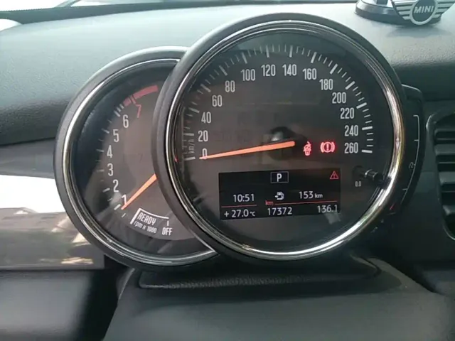 MINI Hatch — Фото автомобиля 11