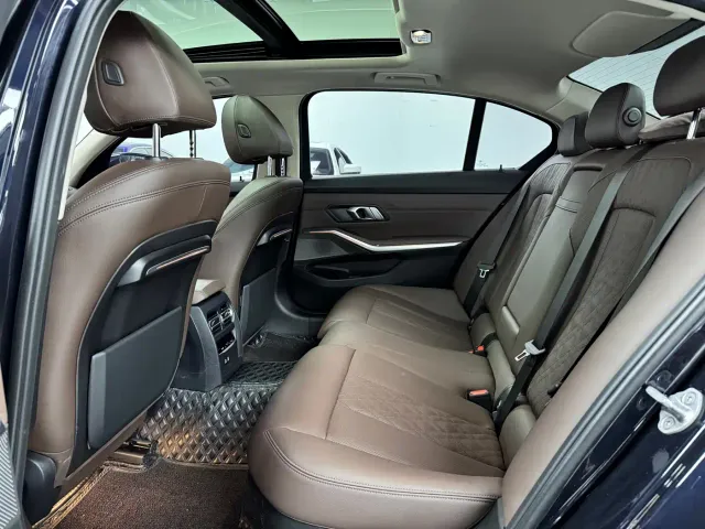 BMW 3 Series — Фото автомобиля 7