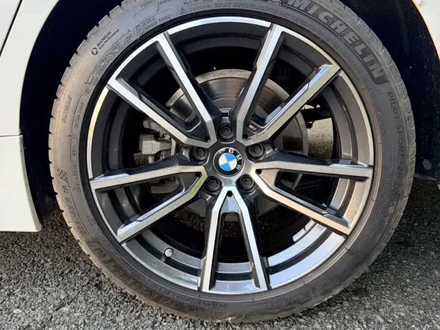 BMW 3 Series — Фото автомобиля 22