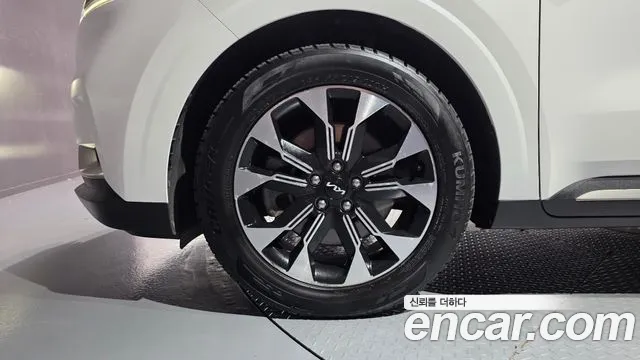 Kia Canival Carnival 4 поколение Дизель 9 мест Signature — Фото автомобиля 5