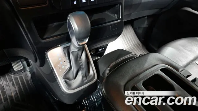 Hyundai Staria — Фото автомобиля 12