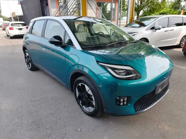 GAC Aion UT — Фото автомобиля 3