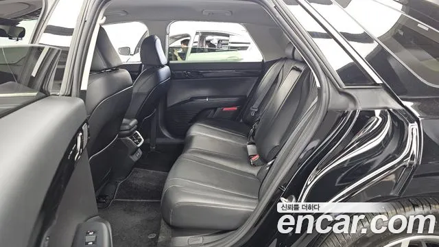 Hyundai Grandeur GN7 — Фото автомобиля 16