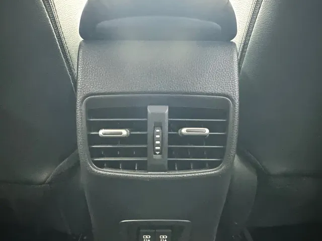 Toyota Corolla — Фото автомобиля 17