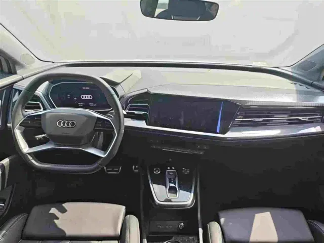 Audi Q4 e-tron — Фото автомобиля 6