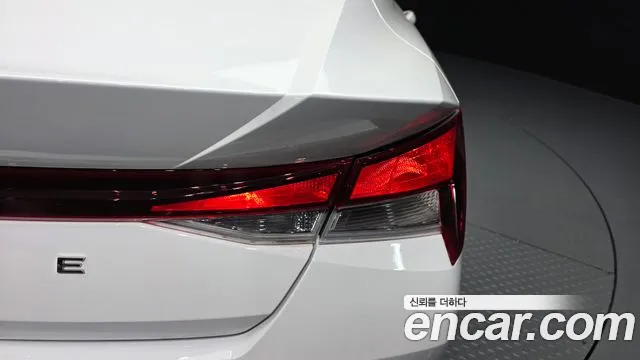 Hyundai Avante CN7 — Фото автомобиля 8