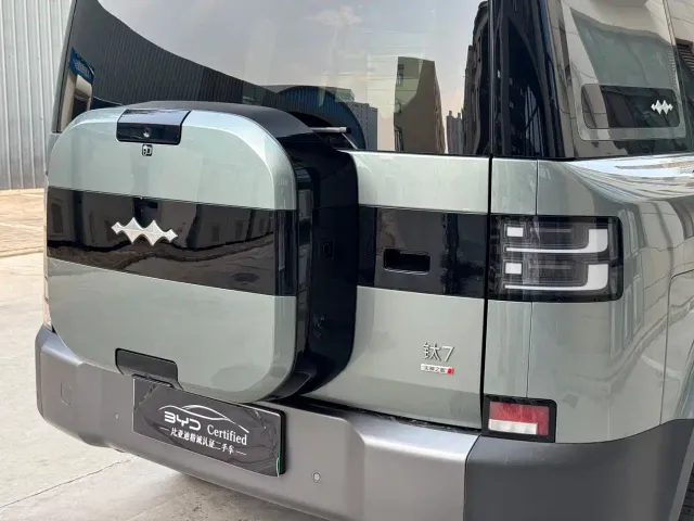 BYD FangChengBao Titanium 7 — Фото автомобиля 17