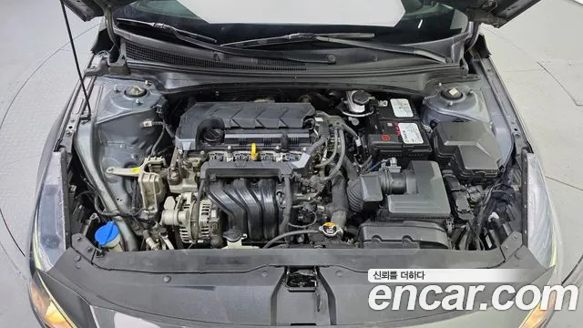 Hyundai Avante CN7 — Фото автомобиля 6