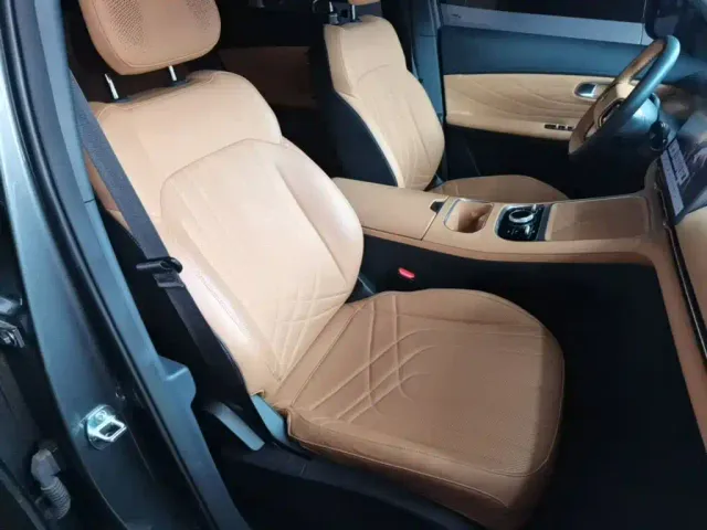Geely Galaxy Starship 7 EM-i — Фото автомобиля 24