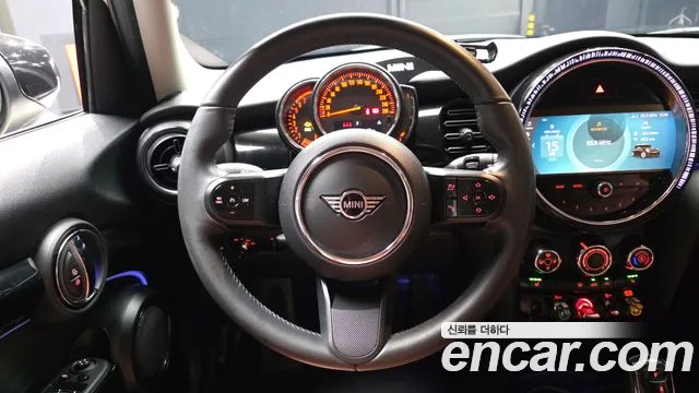Mini Cooper Cooper 5 дверей Classic — Фото автомобиля 13