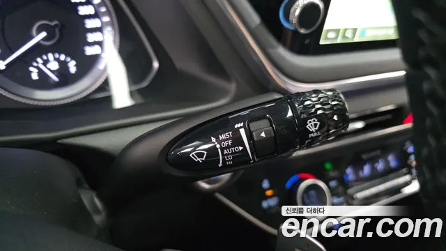 Hyundai Sonata — Фото автомобиля 28