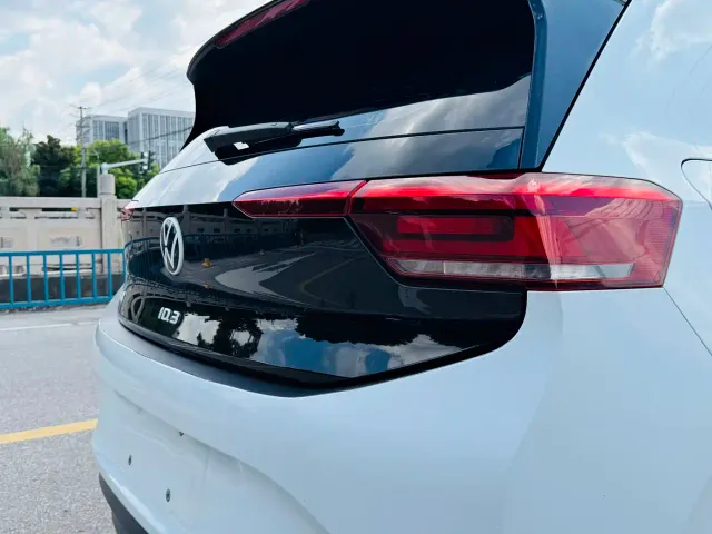Volkswagen ID.3 — Фото автомобиля 17