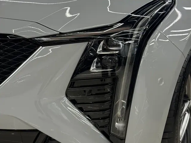 Cadillac CT5 — Фото автомобиля 2