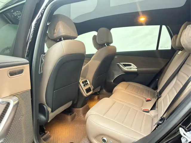 Mercedes-Benz GLC-Class — Фото автомобиля 10