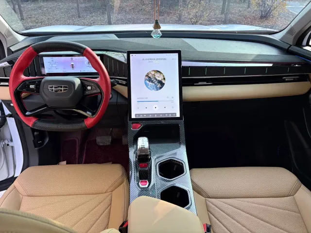 Geely Boyue L — Фото автомобиля 6