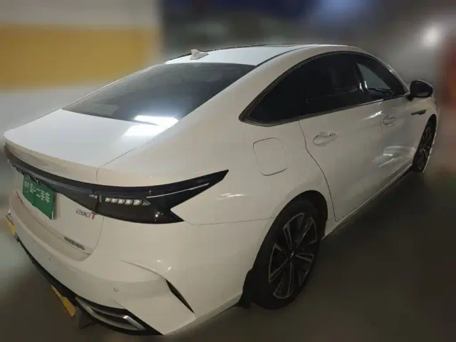 Chery Arrizo 8 — Фото автомобиля 6