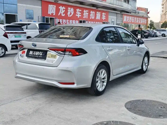 Toyota Corolla — Фото автомобиля 9