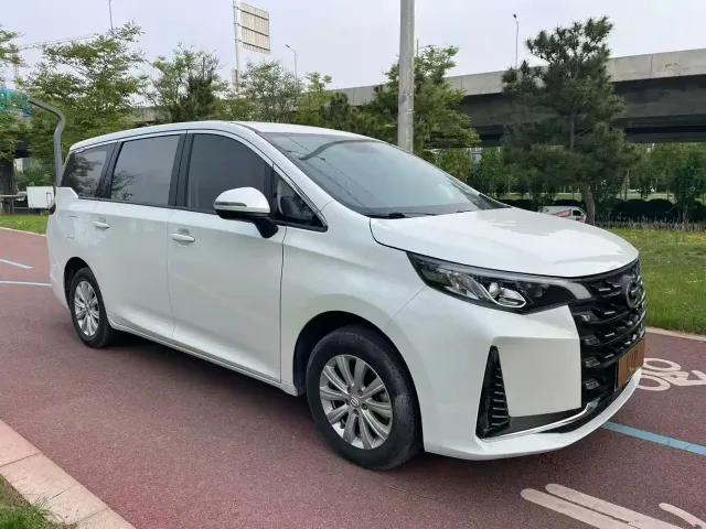 GAC Trumpchi M6 — Фото автомобиля 3