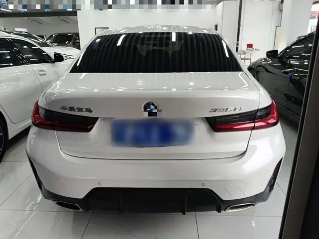 BMW 3 Series — Фото автомобиля 5