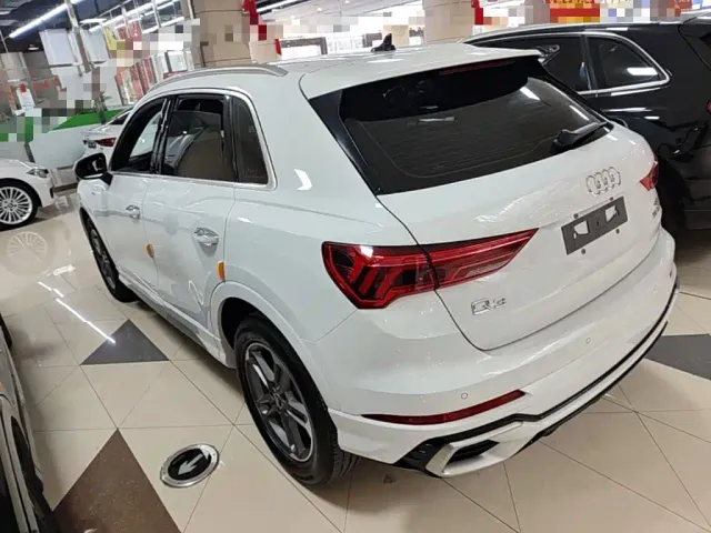 Audi Q3 — Фото автомобиля 4