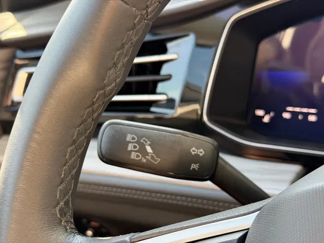 Volkswagen Sagitar — Фото автомобиля 15