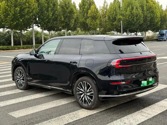 Changan Qiyuan Q07 — Фото автомобиля 9
