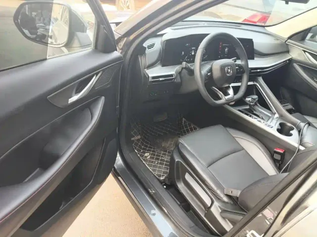 Changan Changan CS35 PLUS 2022 Blue Whale NE 1.4T DCT Luxury — Фото автомобиля 15