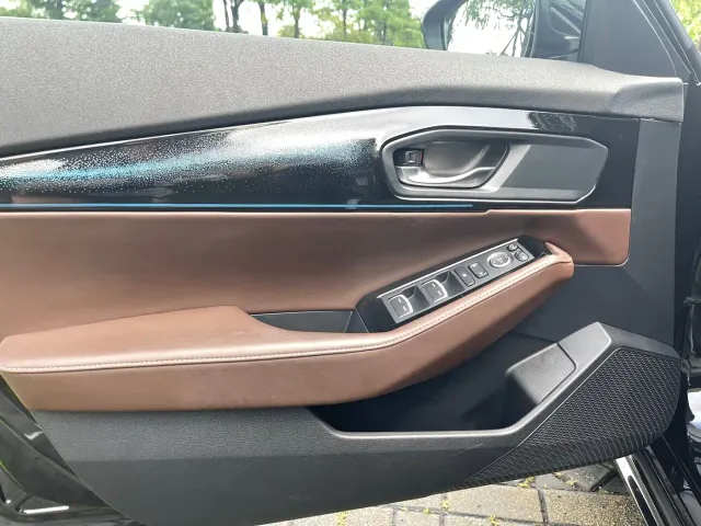 Honda Inspire Hybrid — Фото автомобиля 13