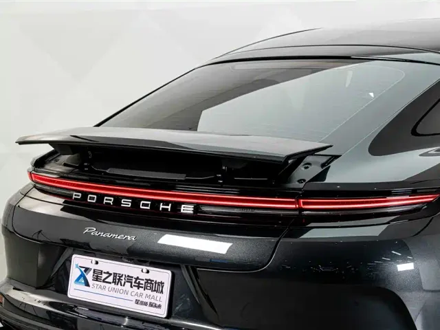 Porsche Panamera — Фото автомобиля 8