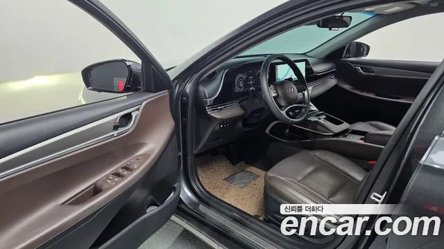 Hyundai Grandeur New — Фото автомобиля 15