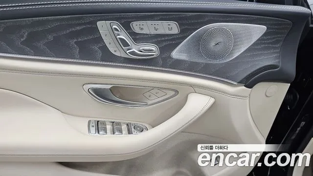 Mercedes-Benz AMG GT 4 двери 43 4MATIC+ — Фото автомобиля 15