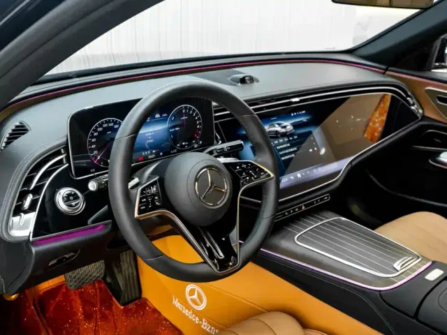 Mercedes-Benz E-Class — Фото автомобиля 23