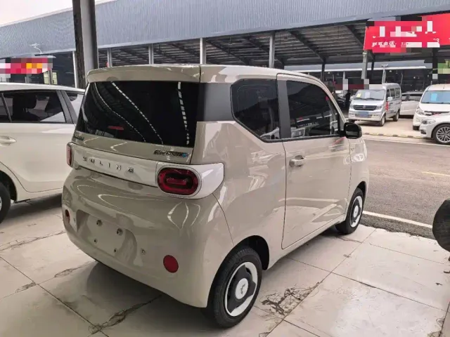 Wuling Motors Hongguang MINIEV 2024 3rd Generation 215km Youth Edition — Фото автомобиля 6