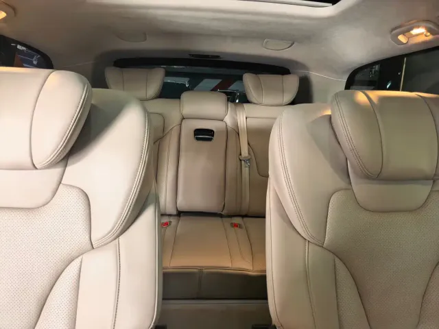 Mercedes-Benz V-Class — Фото автомобиля 12