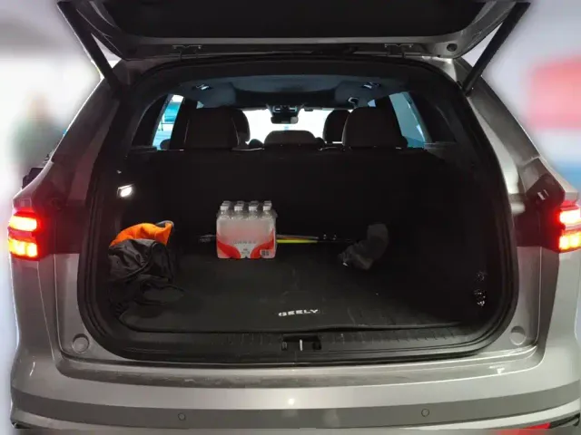 Geely Xingyue L — Фото автомобиля 20