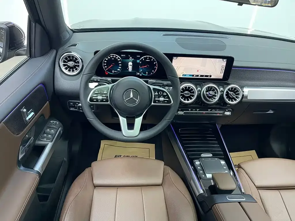 Mercedes-Benz Mercedes-Benz GLB 2022 Model GLB 200 Dynamic Edition — Фото автомобиля 26